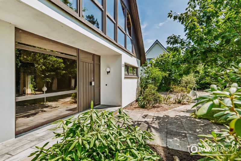 Architektonisches Unikat inmitten gewachsener Natur!